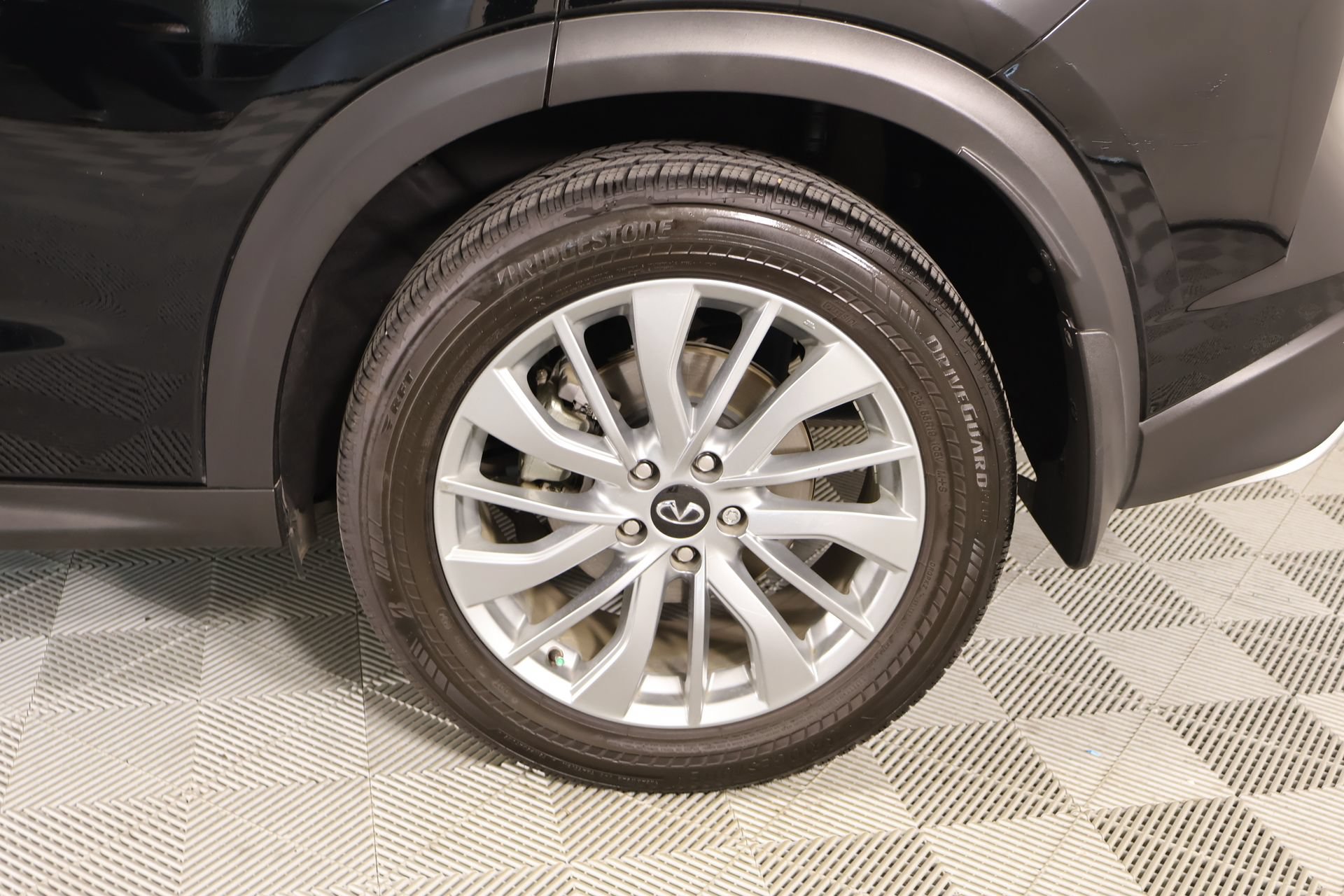 Used 2023 INFINITI QX50 Pure FWD image 17