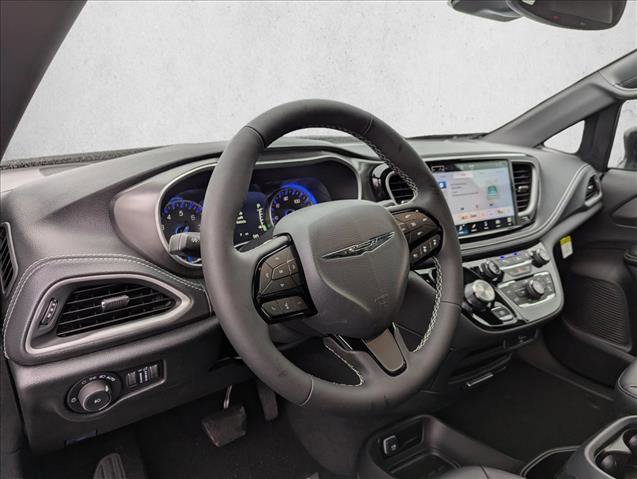 New 2026 Chrysler Pacifica Select w/ S Appearance Package FWD image 12