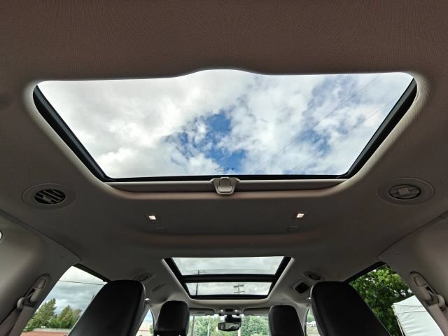 Used 2021 Chrysler Pacifica Limited FWD image 56