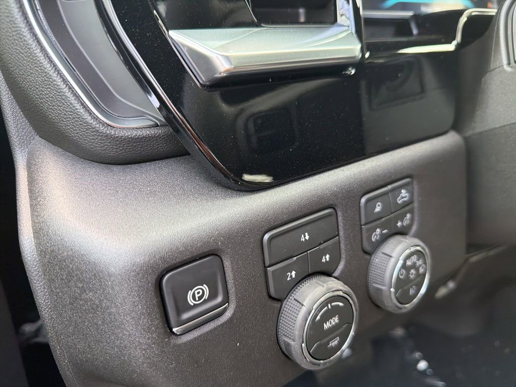 New 2026 Chevrolet Silverado 3500 LT w/ Convenience Package image 22
