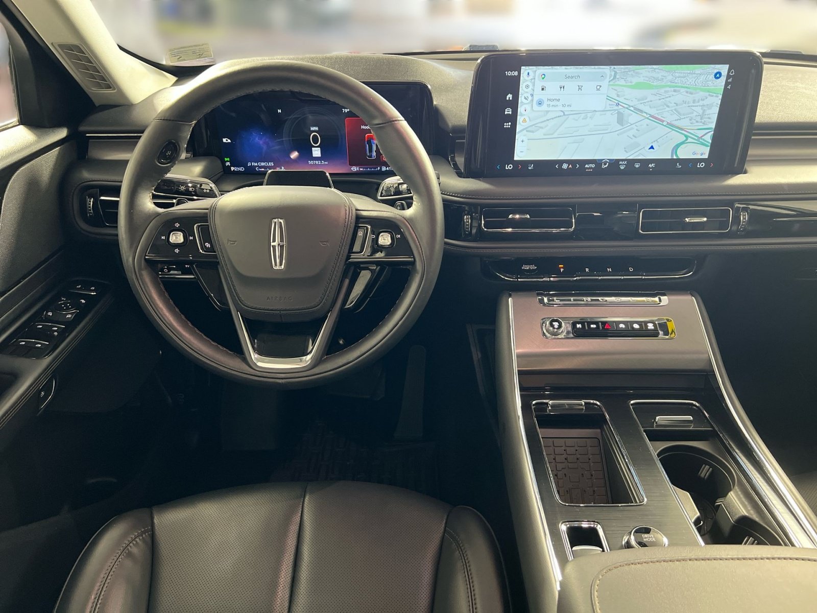 Used 2025 Lincoln Aviator AWD image 24