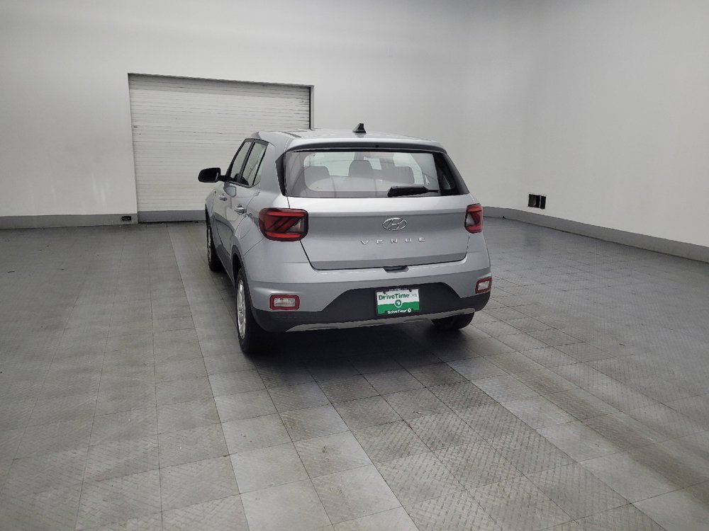 Used 2021 Hyundai Venue SE image 5