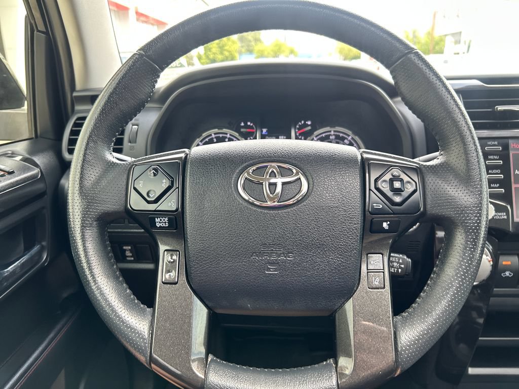 Certified 2021 Toyota 4Runner Venture w/ Moonroof Package AWD/4WD image 17