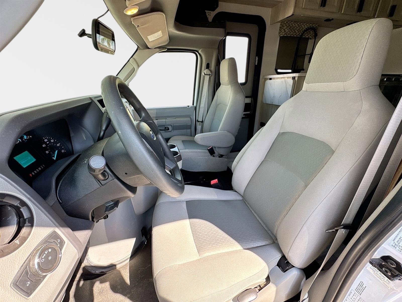 Used 2023 Ford E-450 and Econoline 450 Super Duty w/ Motorhome Prep Package RWD image 9