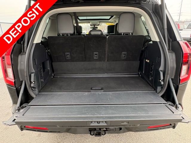 Used 2025 Ford Expedition Active image 50