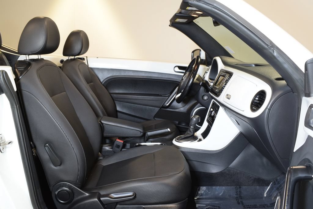 Used 2019 Volkswagen Beetle 2.0T S FWD image 39
