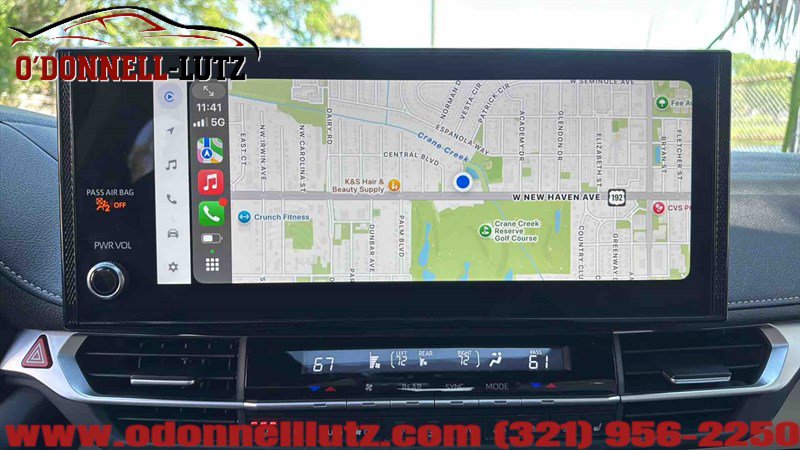 Used 2025 Toyota Sienna Platinum image 27