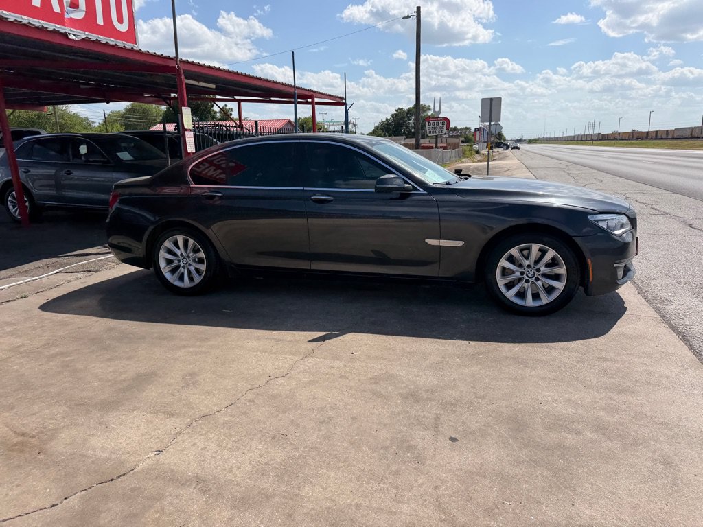 Used 2015 BMW 740i RWD image 14