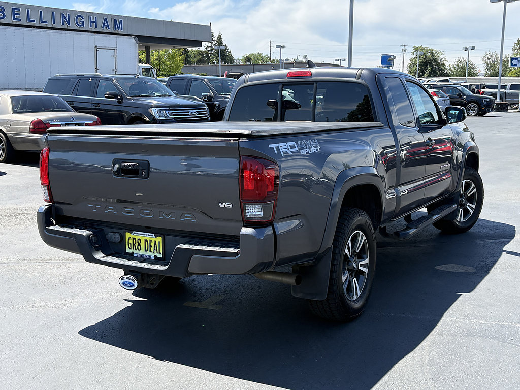 Used 2019 Toyota Tacoma TRD Sport AWD/4WD image 6