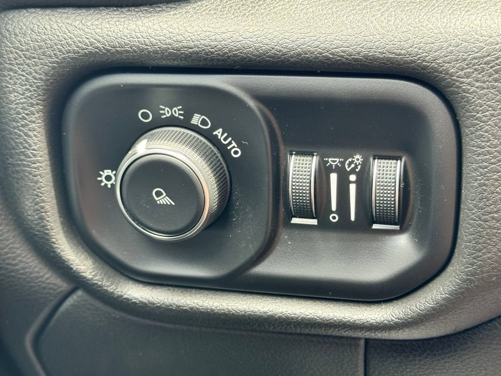 Used 2019 RAM 2500 Big Horn AWD/4WD image 31