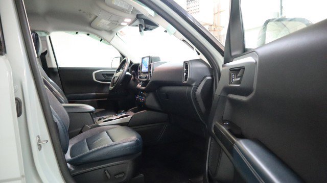 Used 2021 Ford Bronco Sport Outer Banks image 10