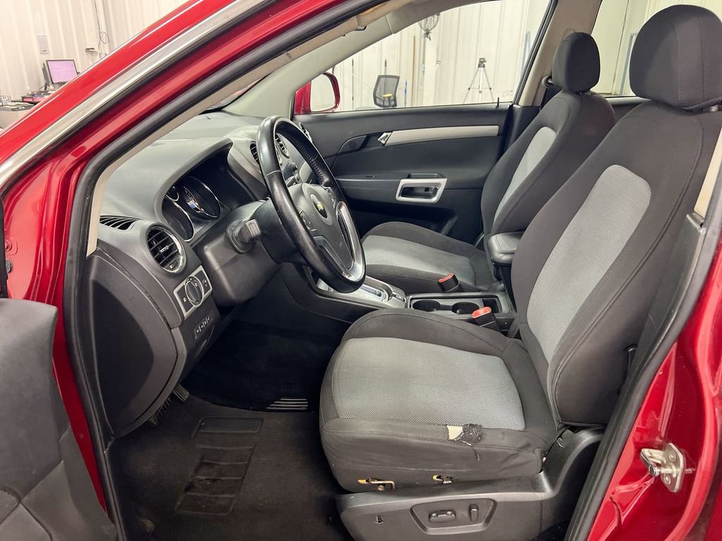 Used 2012 Chevrolet Captiva Sport LT FWD image 13