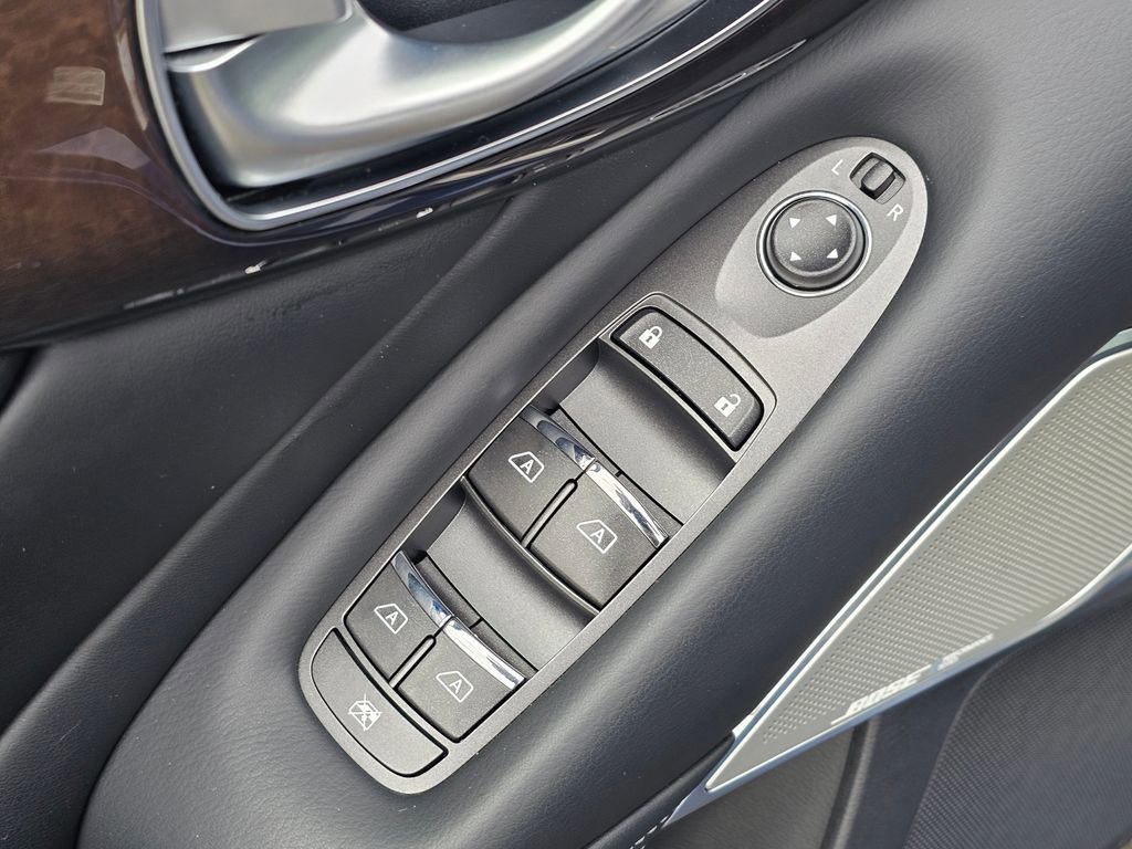 Used 2017 INFINITI Q50 Sport image 22