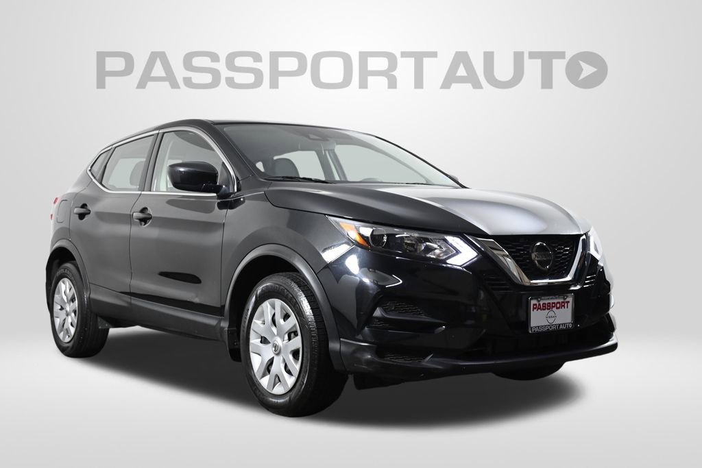 Used 2020 Nissan Rogue Sport S image 4