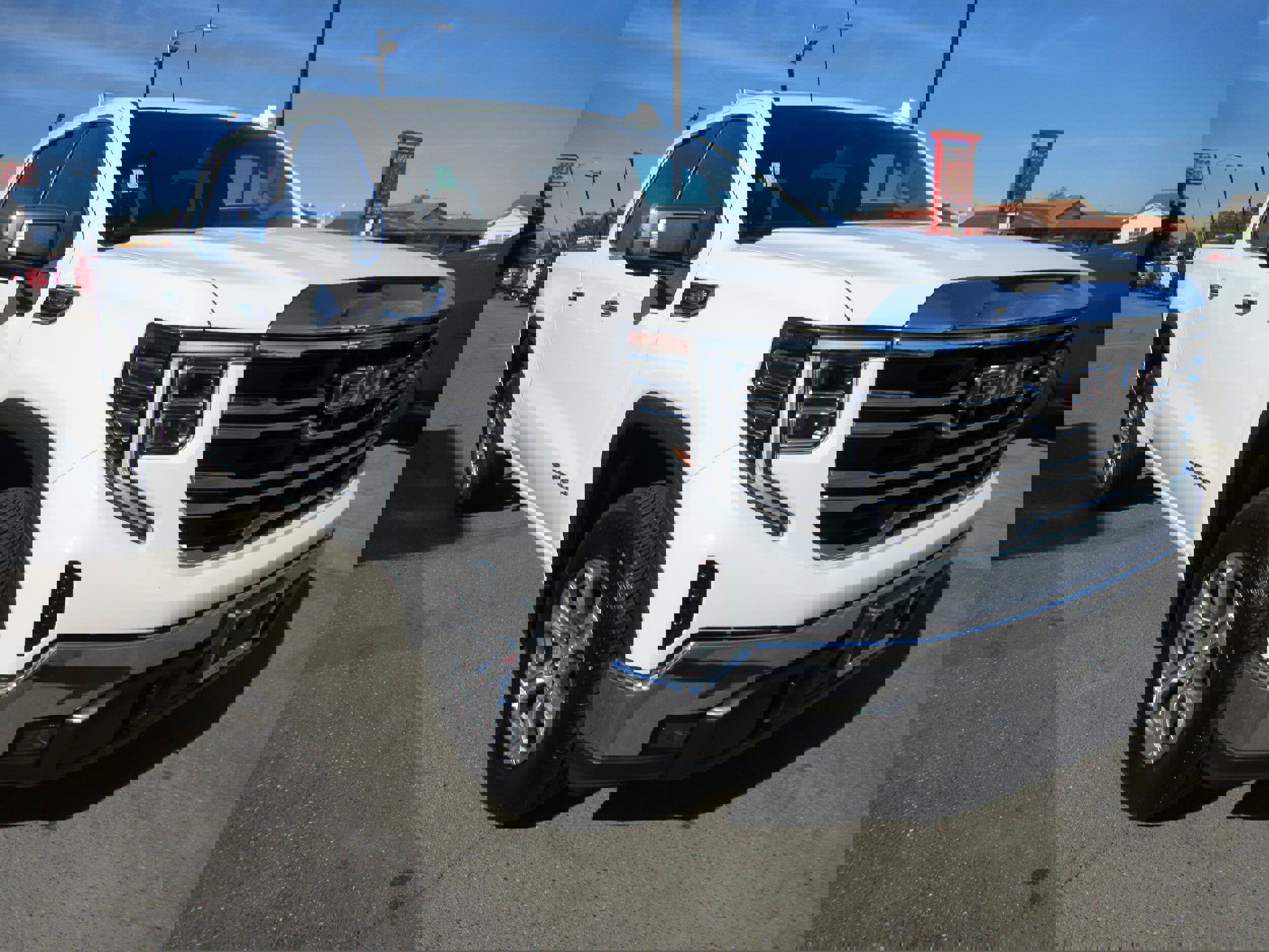 Used 2024 GMC Sierra 1500 SLT image 3