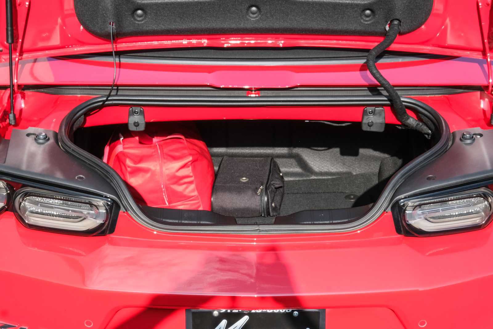 Used 2019 Chevrolet Camaro ZL1 RWD image 52