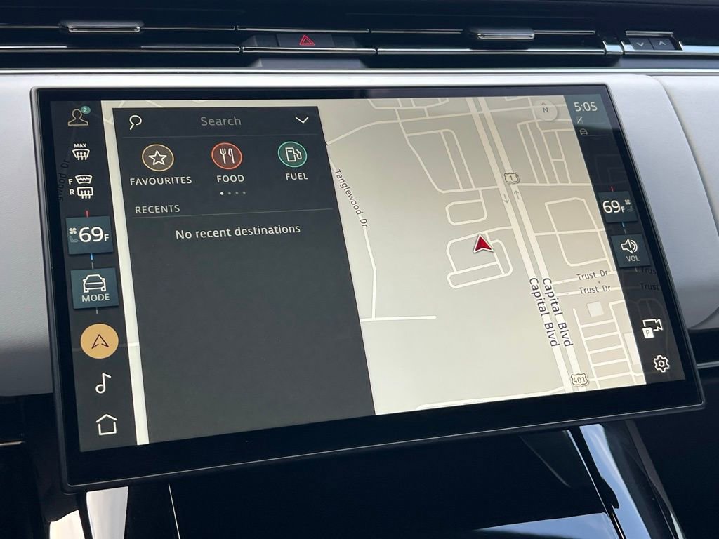 Used 2025 Land Rover Range Rover Sport Dynamic SE image 26