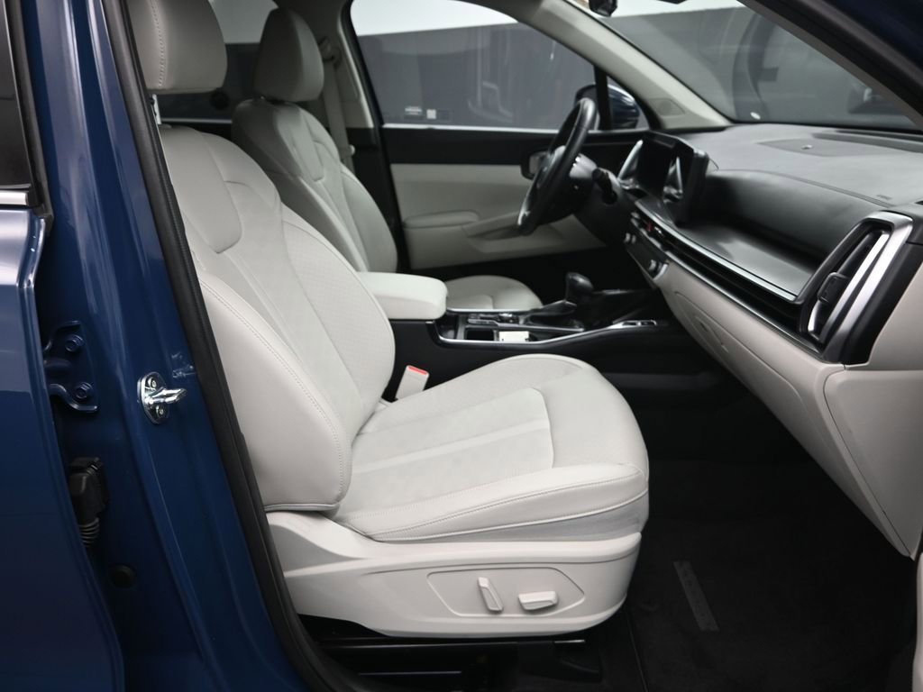 New 2025 Kia Sorento EX image 40