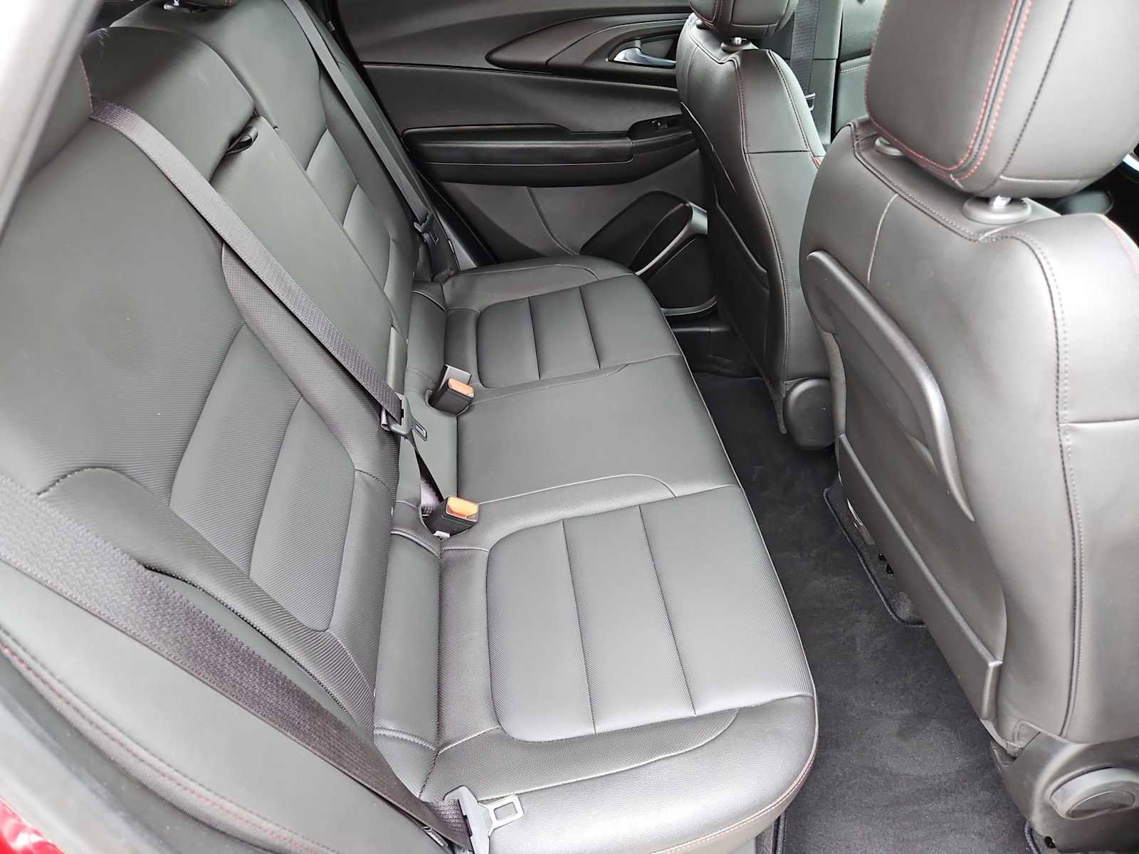 Used 2025 Chevrolet TrailBlazer RS w/ Driver Confidence Package FWD image 24