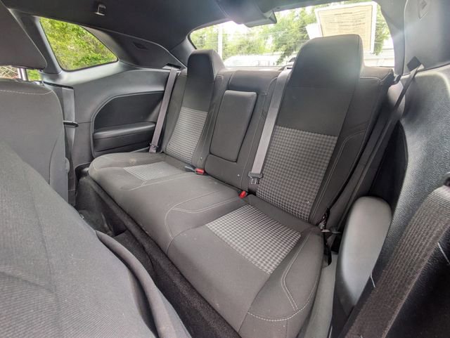 Used 2023 Dodge Challenger SXT RWD image 12