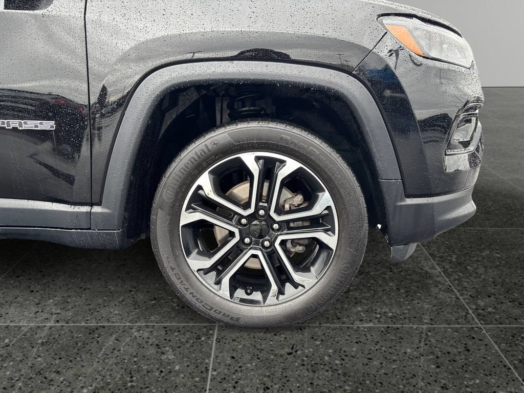 Used 2022 Jeep Compass Limited w/ Sun and Sound Group AWD/4WD image 9