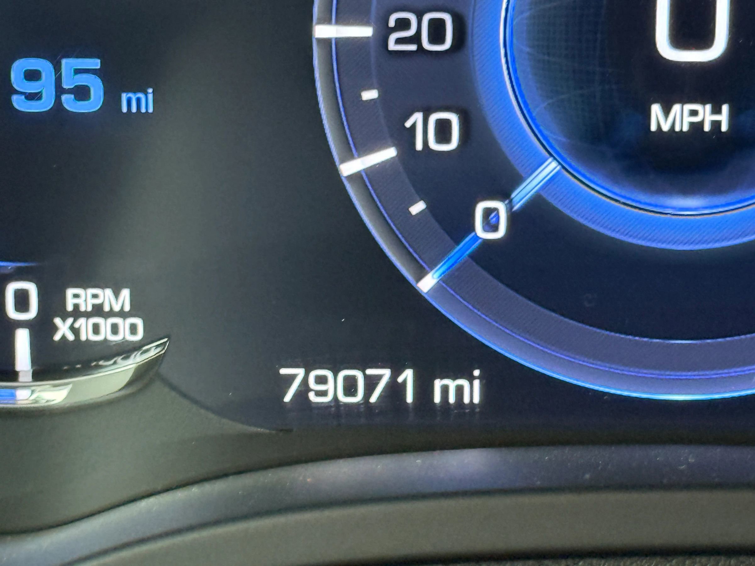 Used 2017 Cadillac Escalade Premium Luxury image 26