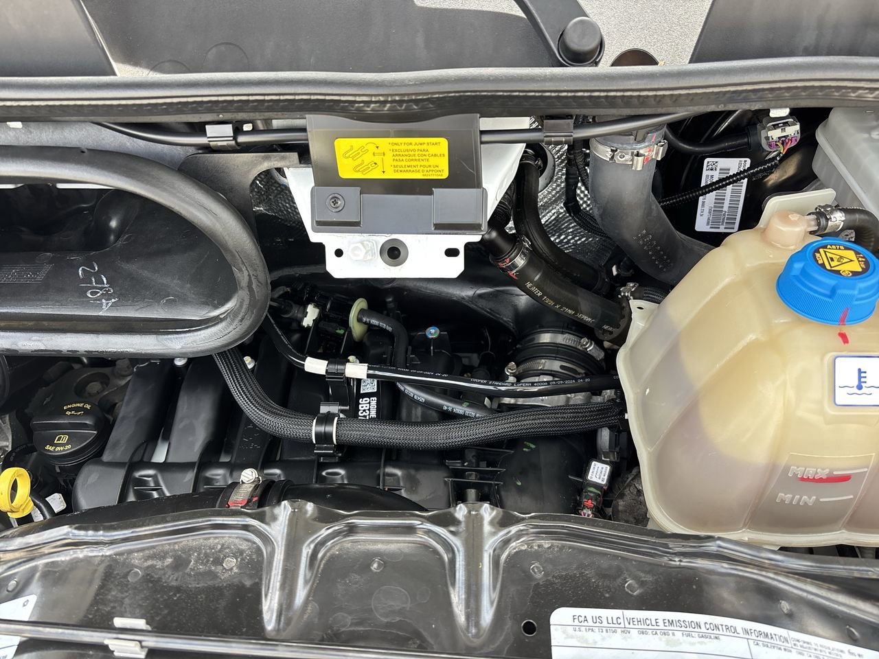 Used 2025 RAM ProMaster 2500 w/ Convenience Group FWD image 10