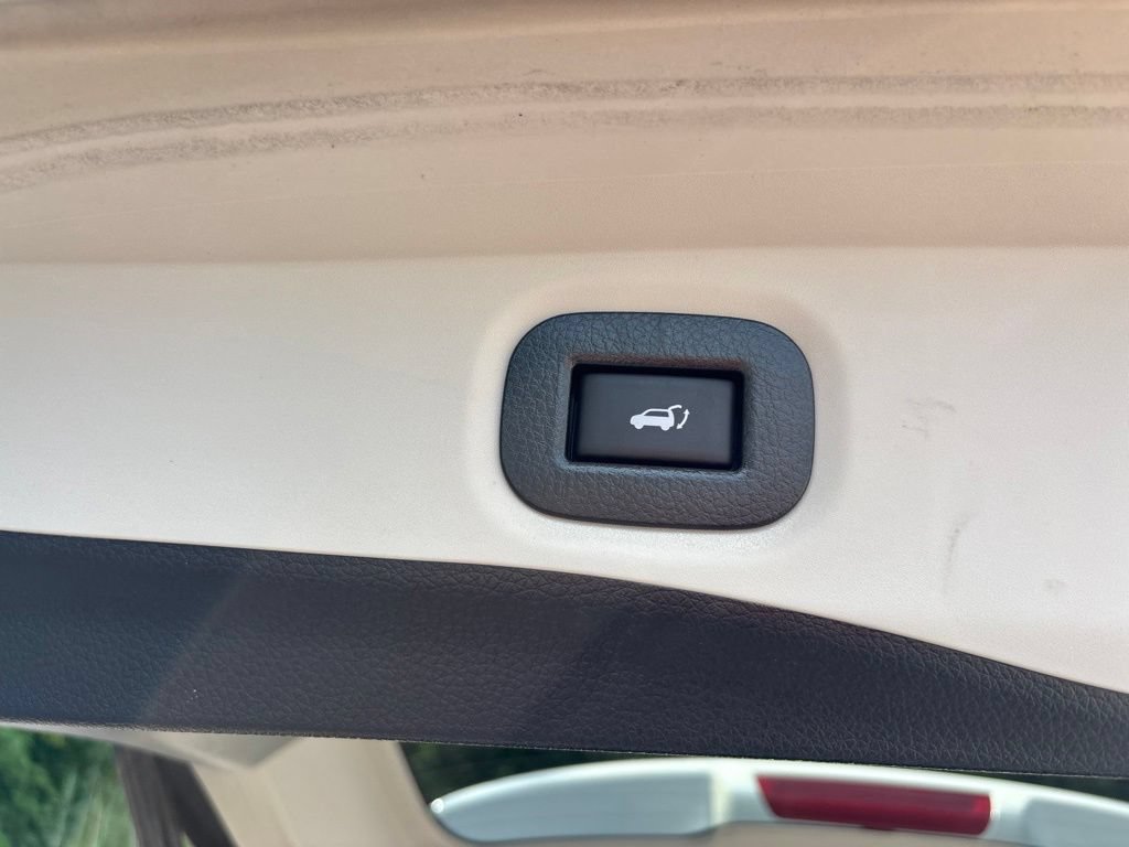 Used 2020 Nissan Rogue SV AWD/4WD image 35