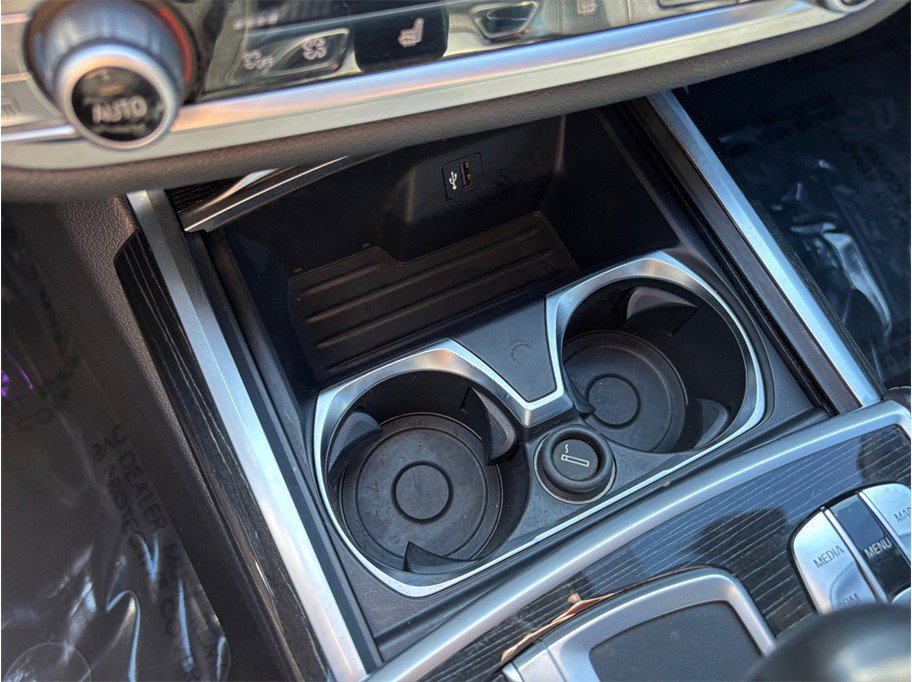 Used 2019 BMW 740i 740i Sedan 4D w/ M Sport Package image 36