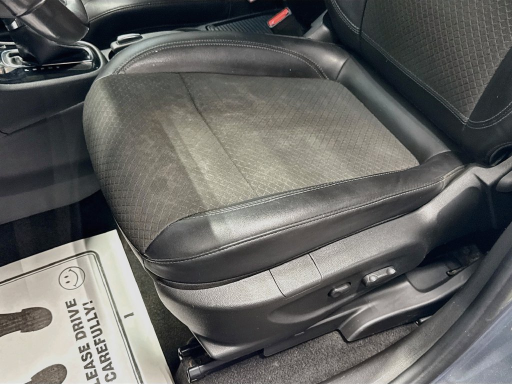 Used 2020 Buick Encore Preferred FWD image 19