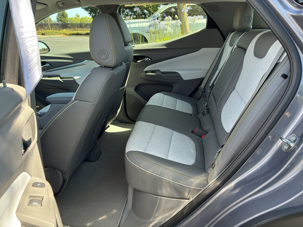 Used 2023 Chevrolet Bolt EUV Premier w/ Sun & Sound Package FWD image 34