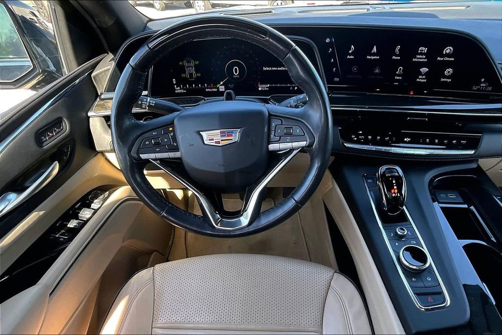 Used 2024 Cadillac Escalade Premium Luxury image 5