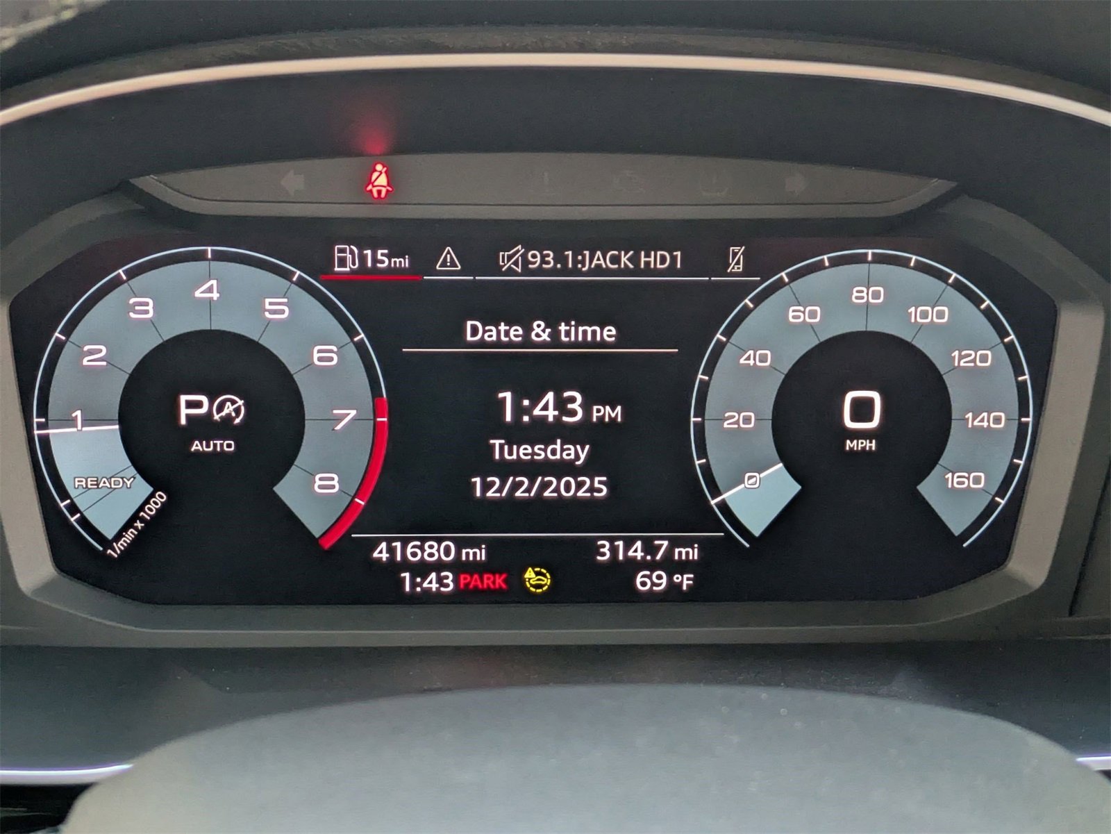 Used 2023 Audi Q3 2.0T Premium w/ Convenience Package image 12