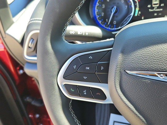 New 2026 Chrysler Pacifica Select image 18