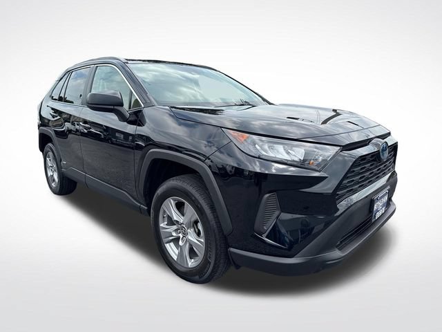 Used 2022 Toyota RAV4 LE AWD/4WD image 7