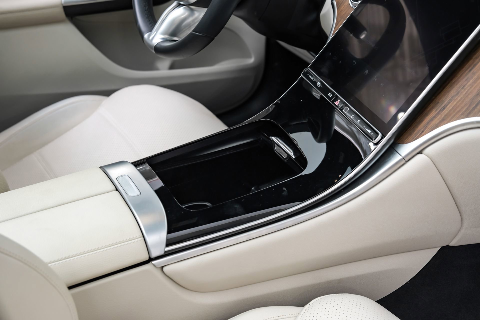 Used 2024 Mercedes-Benz GLC 300 image 22