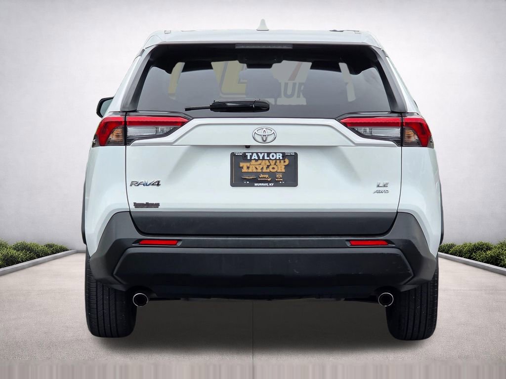 Used 2024 Toyota RAV4 LE AWD/4WD image 6