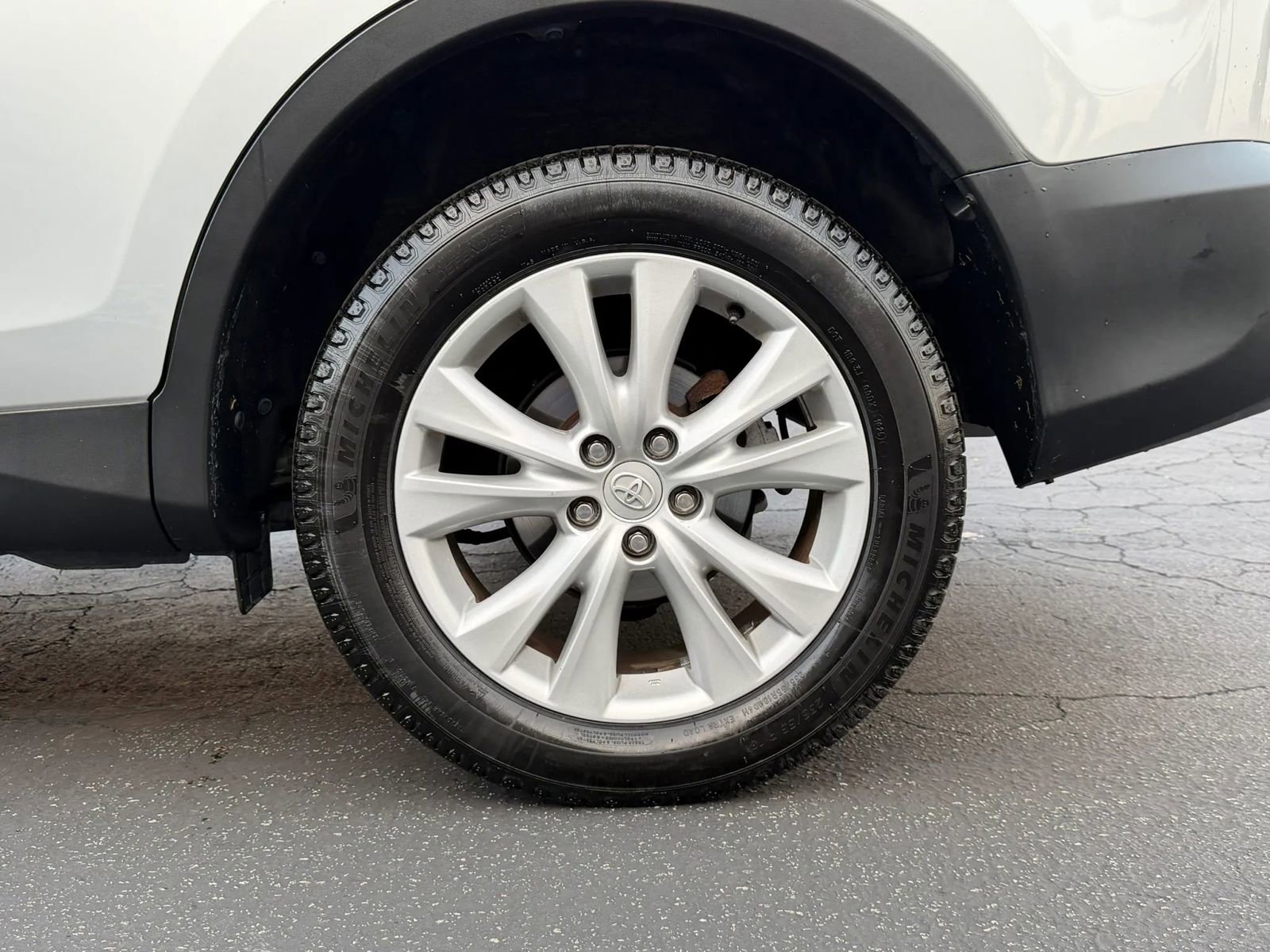 Used 2013 Toyota RAV4 Limited AWD/4WD image 29