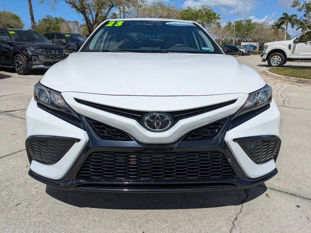 Used 2023 Toyota Camry SE image 8