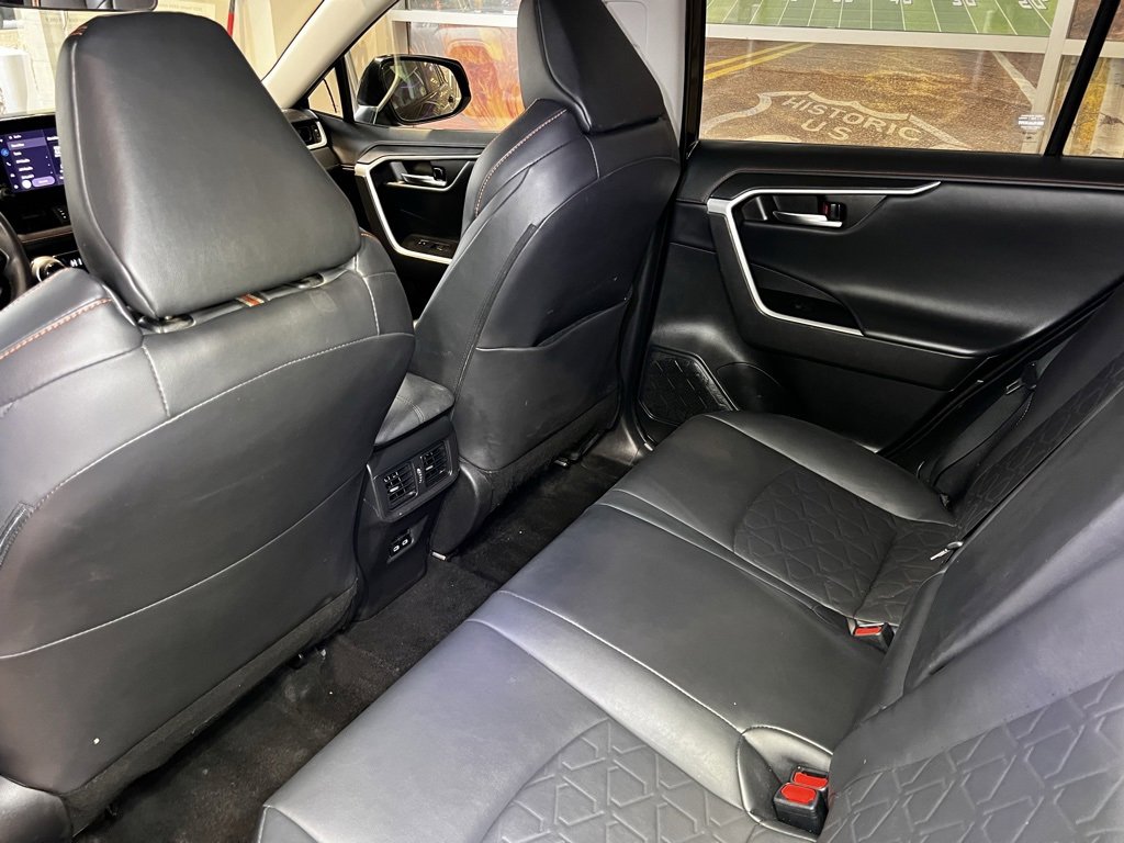 Used 2023 Toyota RAV4 Adventure image 40