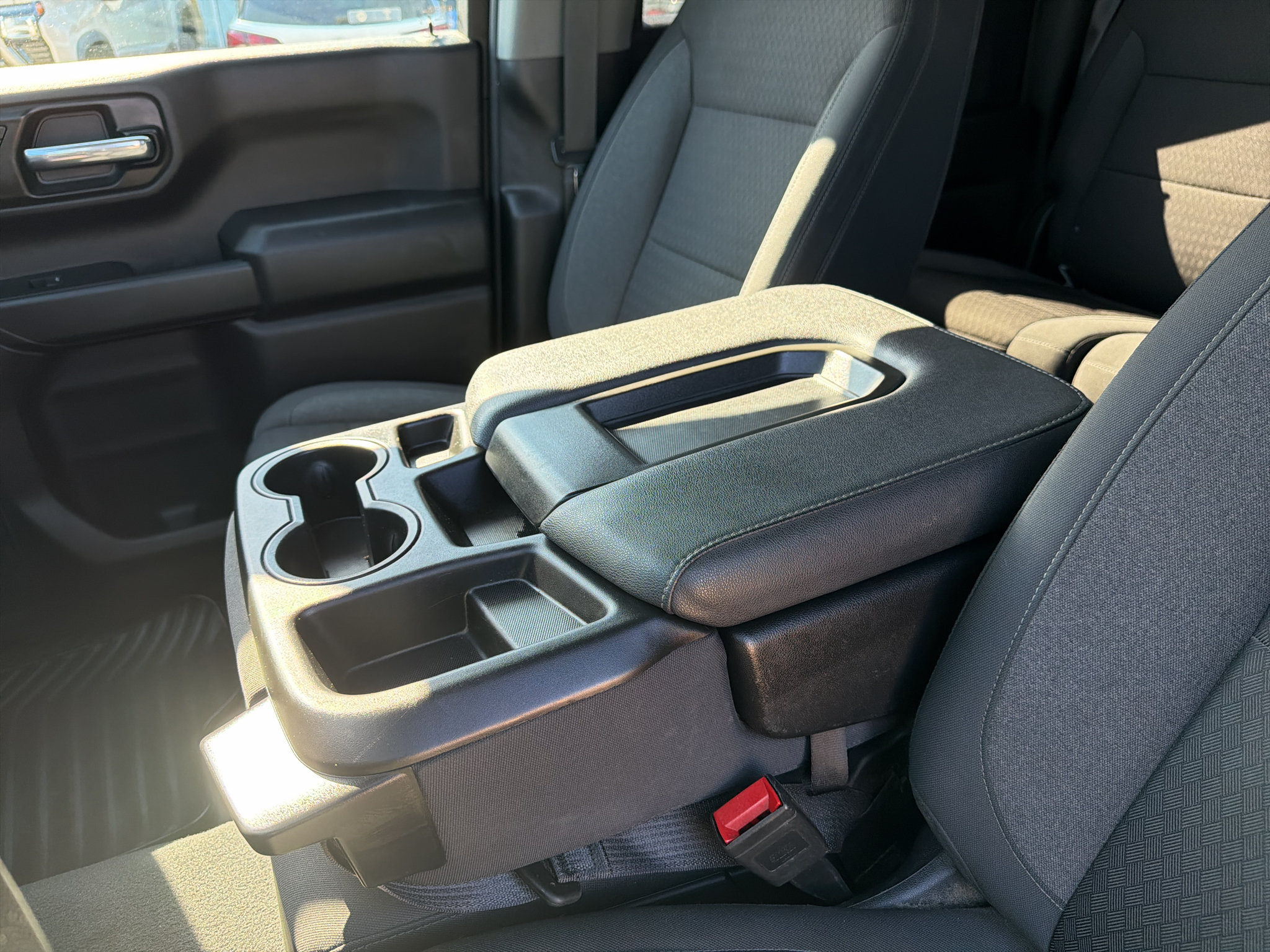 Used 2024 Chevrolet Silverado 1500 Custom Trail Boss w/ LPO, Dark Essentials Package AWD/4WD image 36
