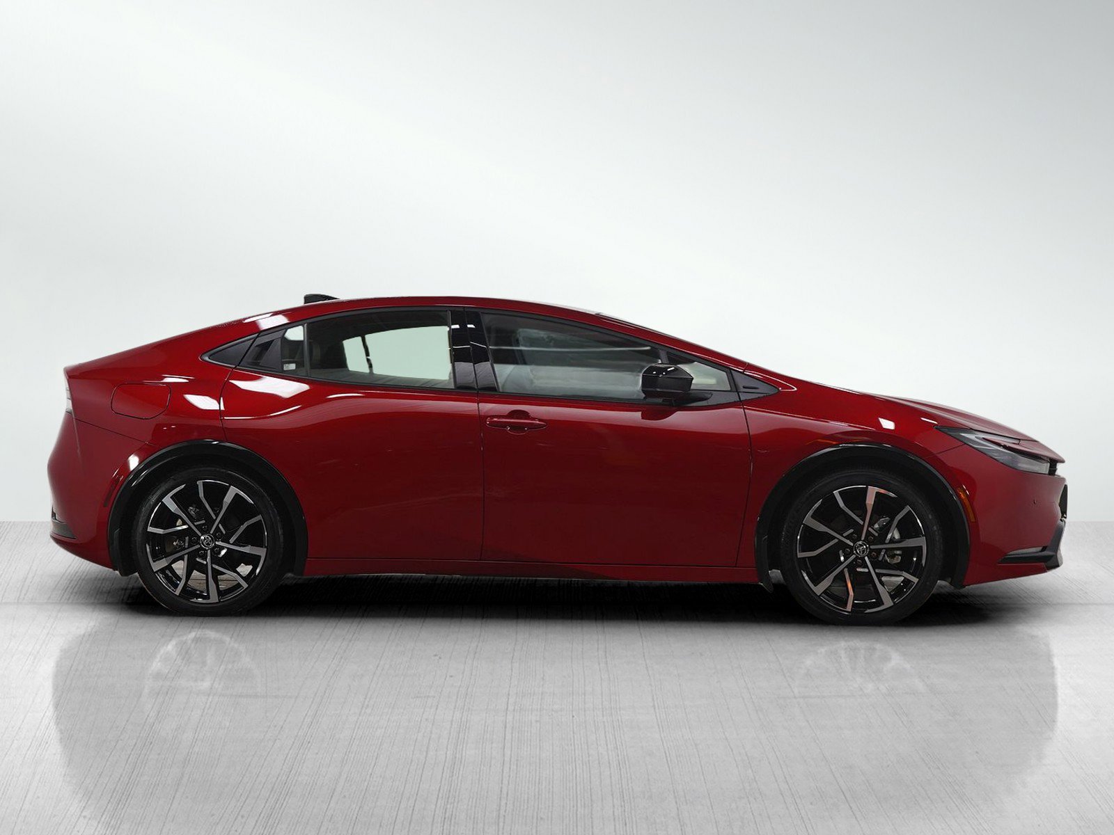 Used 2026 Toyota Prius Plug-In Hybrid image 8