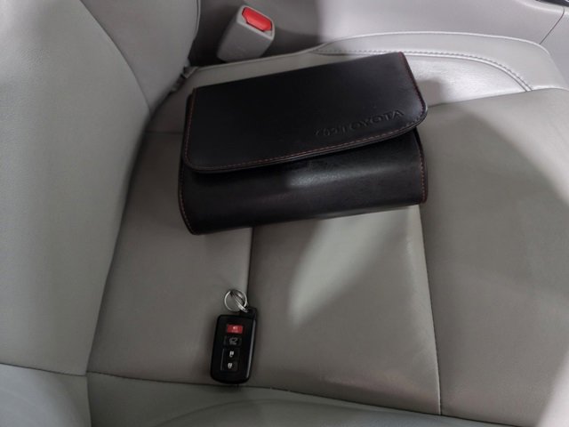 Used 2019 Toyota Highlander XLE image 9