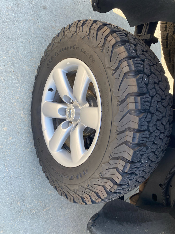 Used 2013 Nissan Titan SV image 13