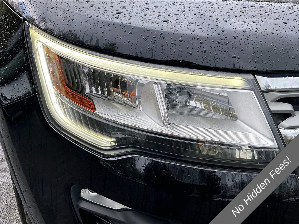 Used 2018 Ford Explorer Limited AWD/4WD image 27