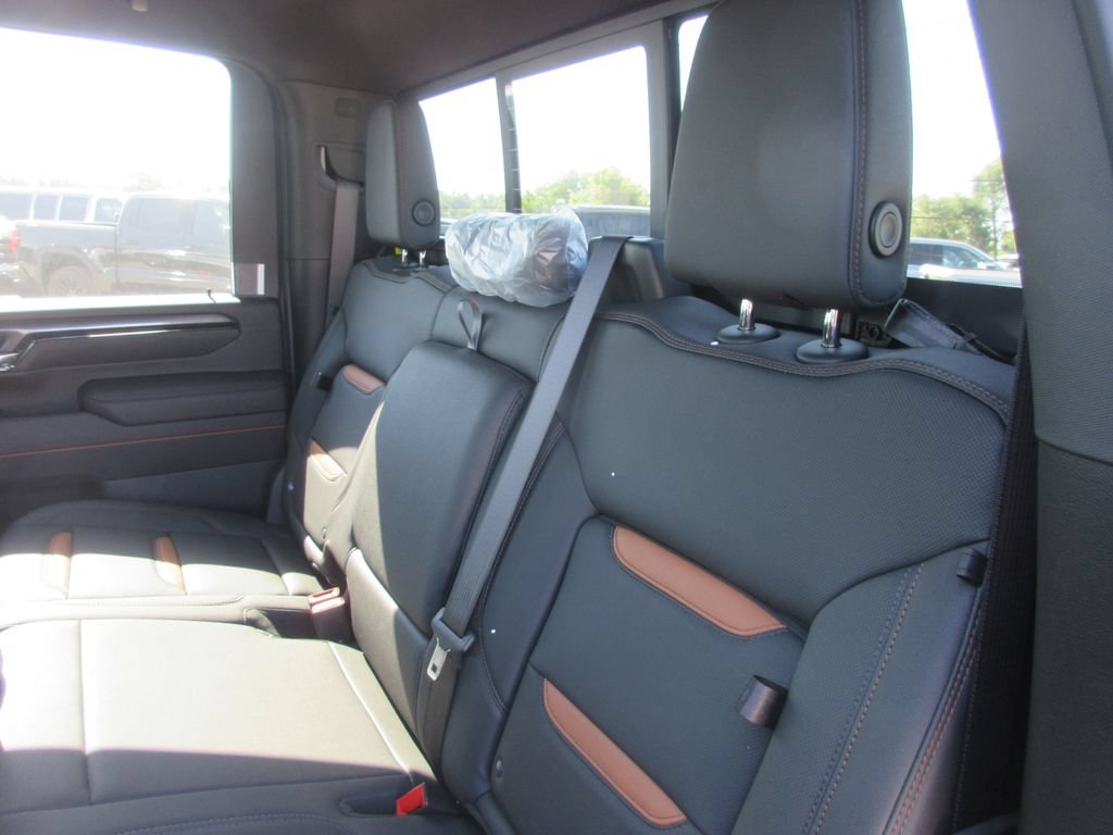 New 2026 GMC Sierra 2500 AT4 w/ AT4 Premium Plus Package AWD/4WD image 14