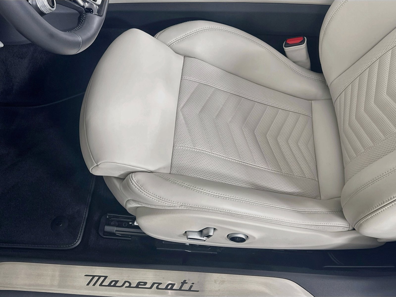 Used 2026 Maserati GranCabrio Modena AWD/4WD image 19