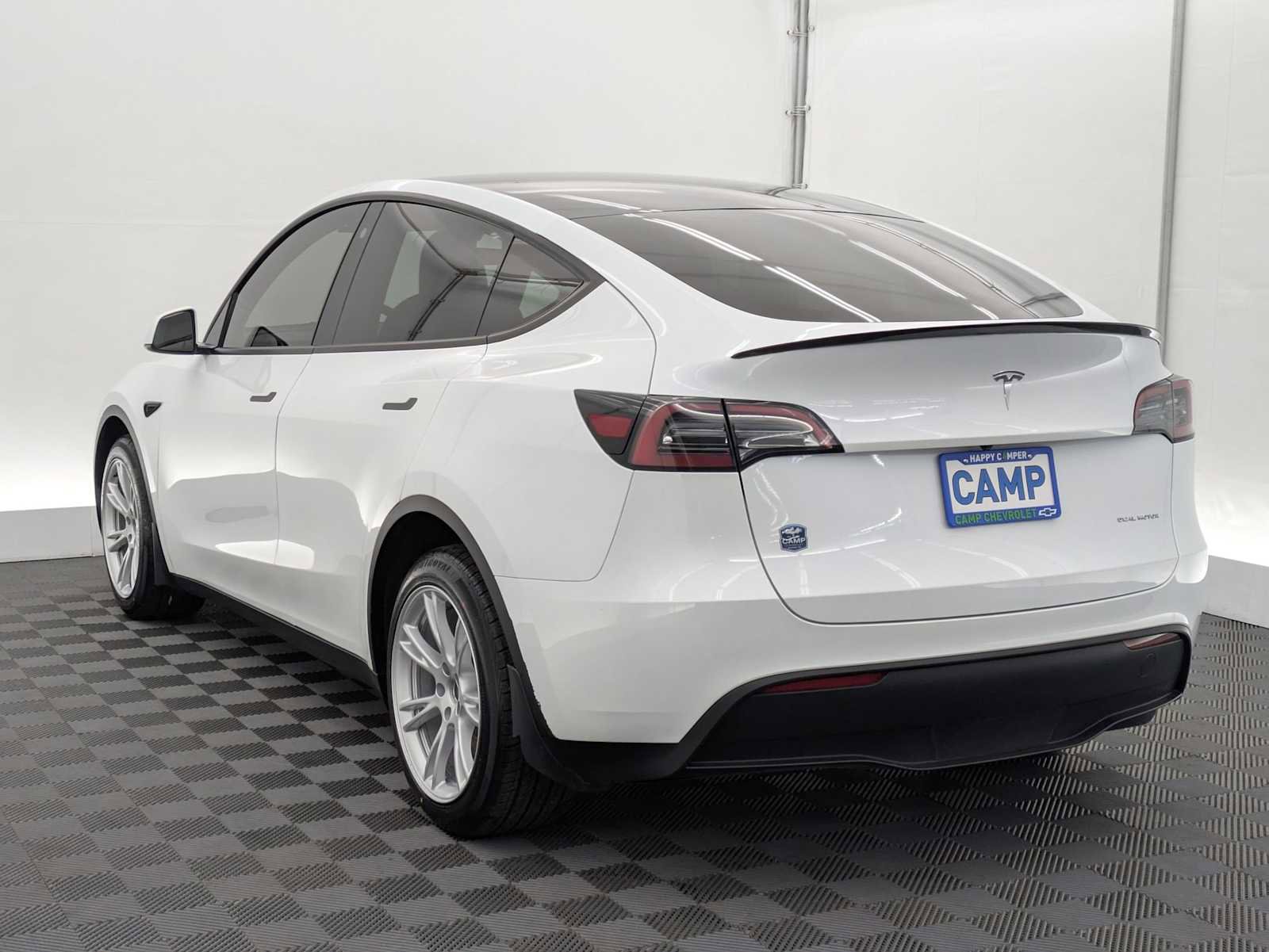 Used 2023 Tesla Model Y Long Range image 4