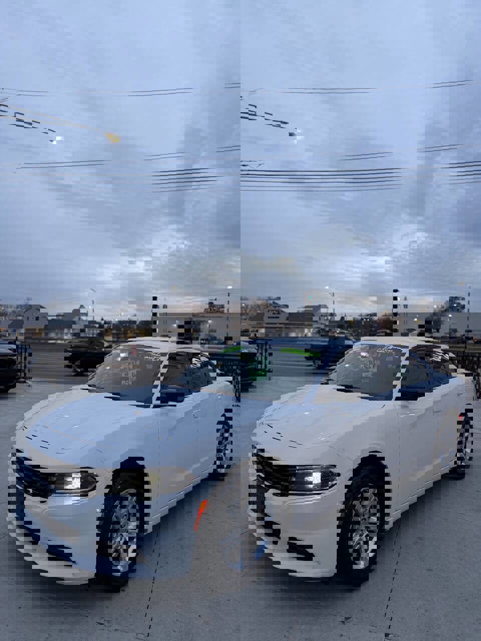 Used 2023 Dodge Charger SXT image 3