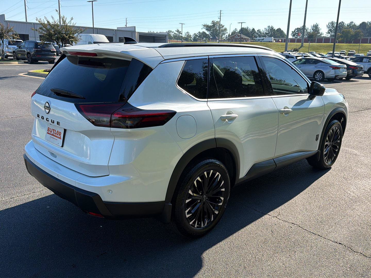New 2026 Nissan Rogue Dark Armor FWD image 6